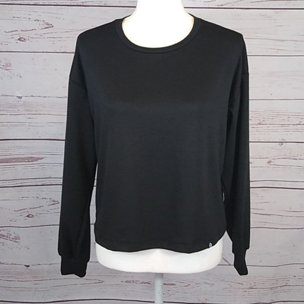 X Black Top. NWT